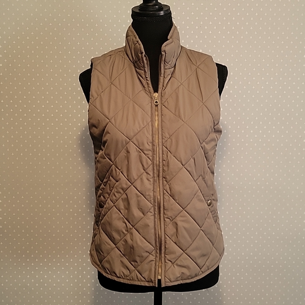 Gap Quilted Vest size XS